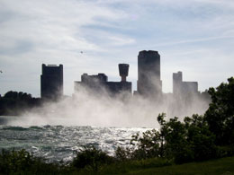 Arriving in Niagara (US Side) Arriving in Niagara (US Side)
