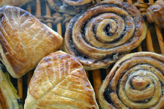 Chaussons aux pommes and Escargot au chocolat (Apple turnover and chocolate-filled pastry)