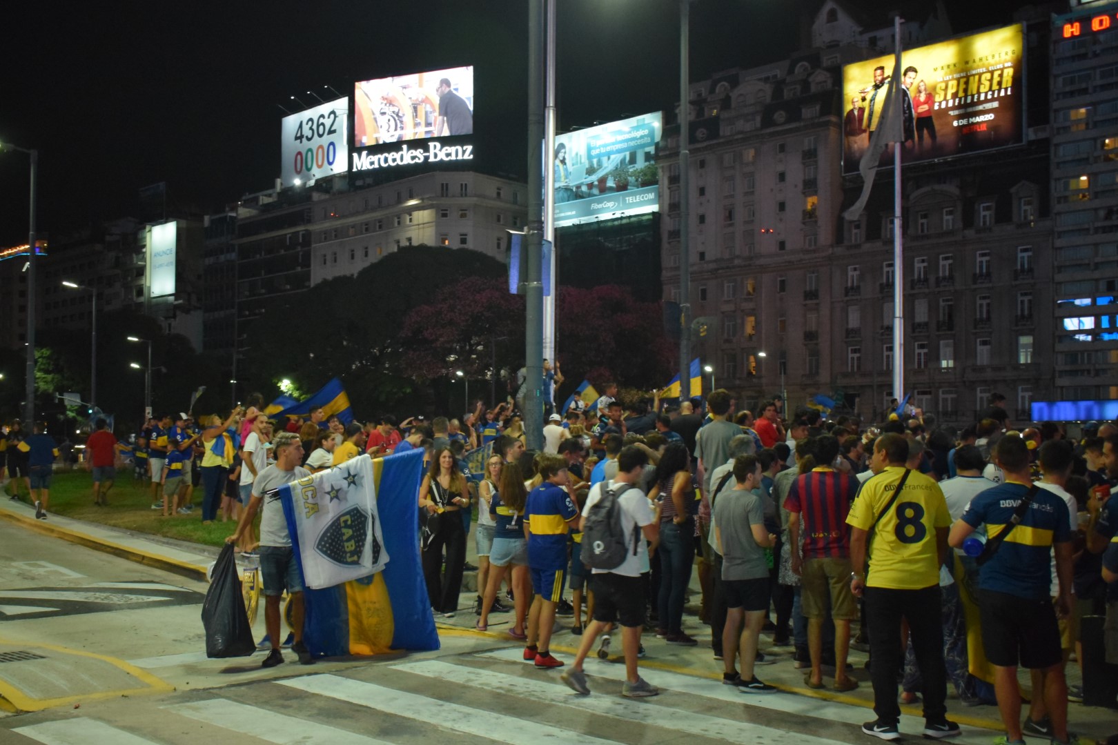 Boca fans celebrating winning the Superliga Argentina on 9 de Julio