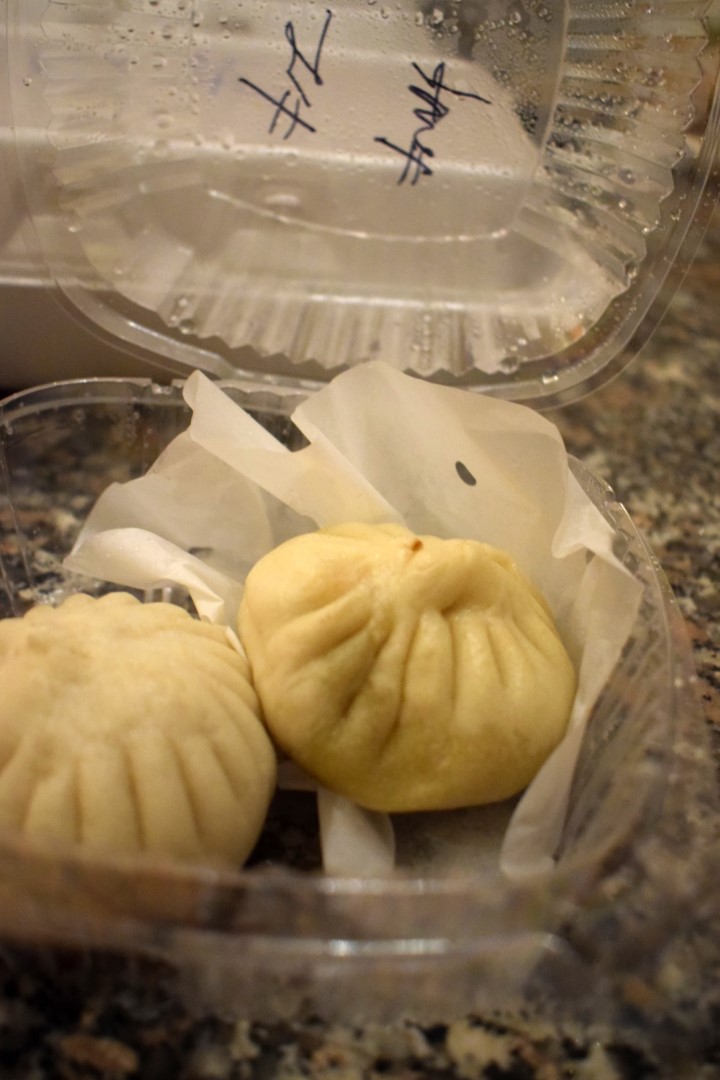 Chinese takeout, bāozi (steamed buns)