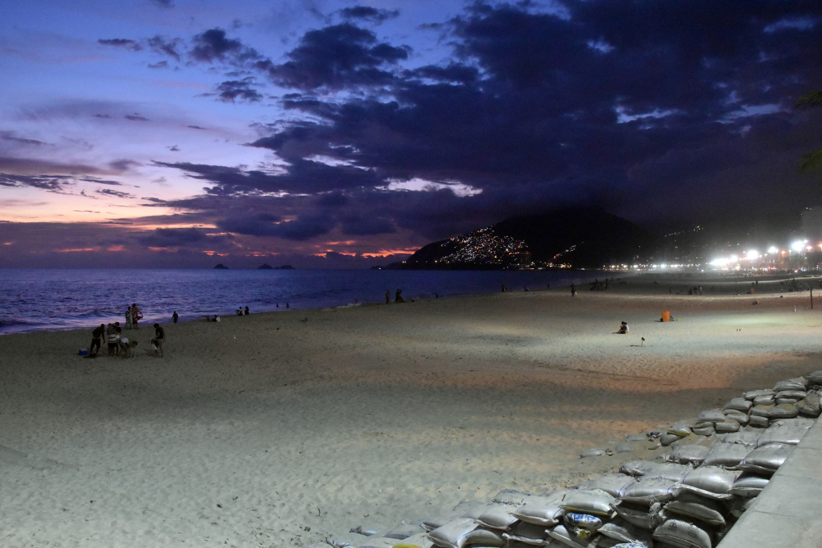 Av. Vieira Souto and Praia de Ipanema, Rio de Janeiro