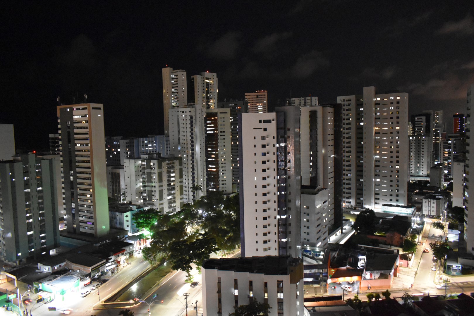 Taken from R. Visc. de Jequitinhonha, Boa Viagem, Recife