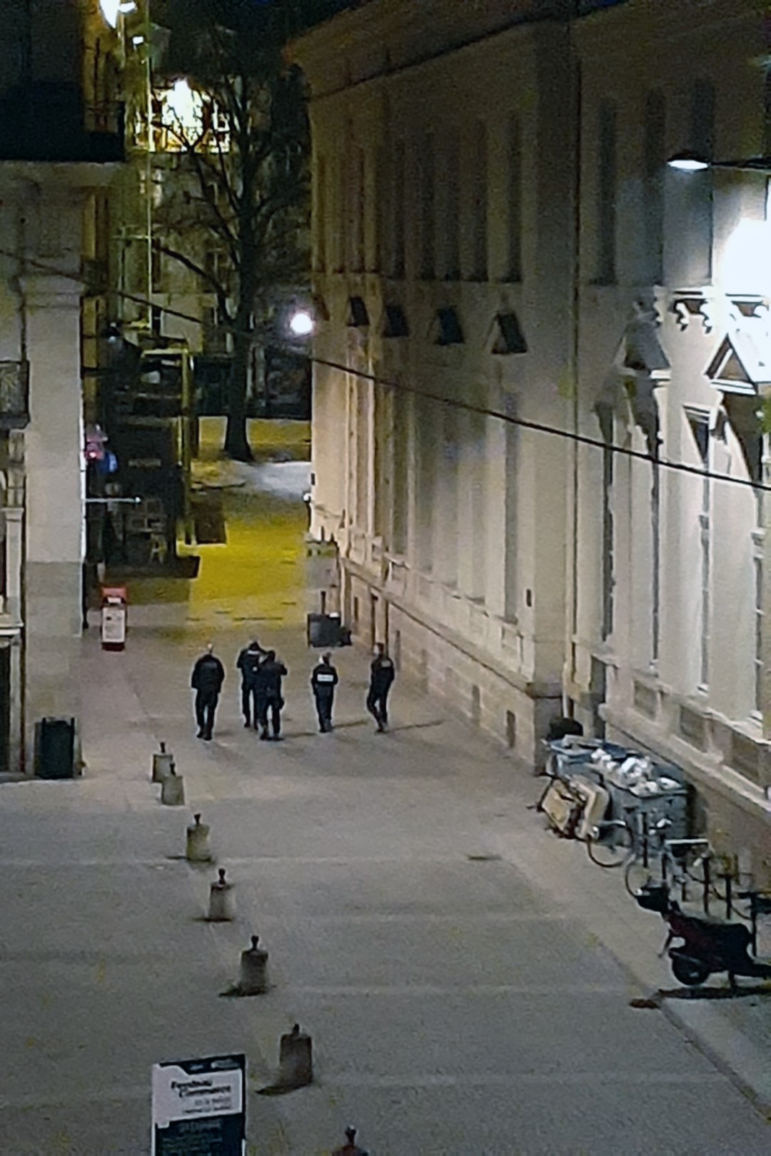 After the 7 p.m. curfew, place de la Bourse, Nantes