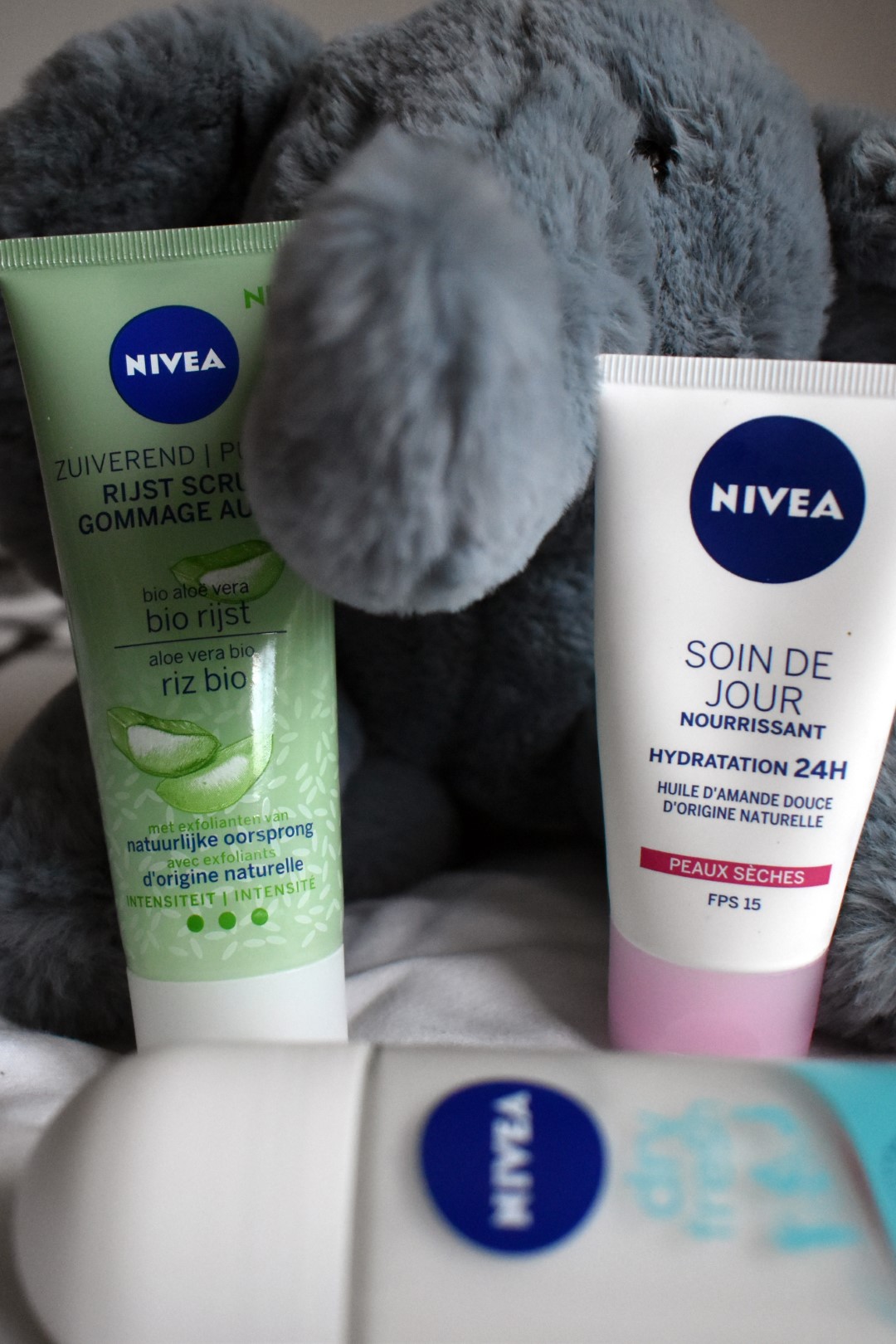 Nivéa face scrub and face cream