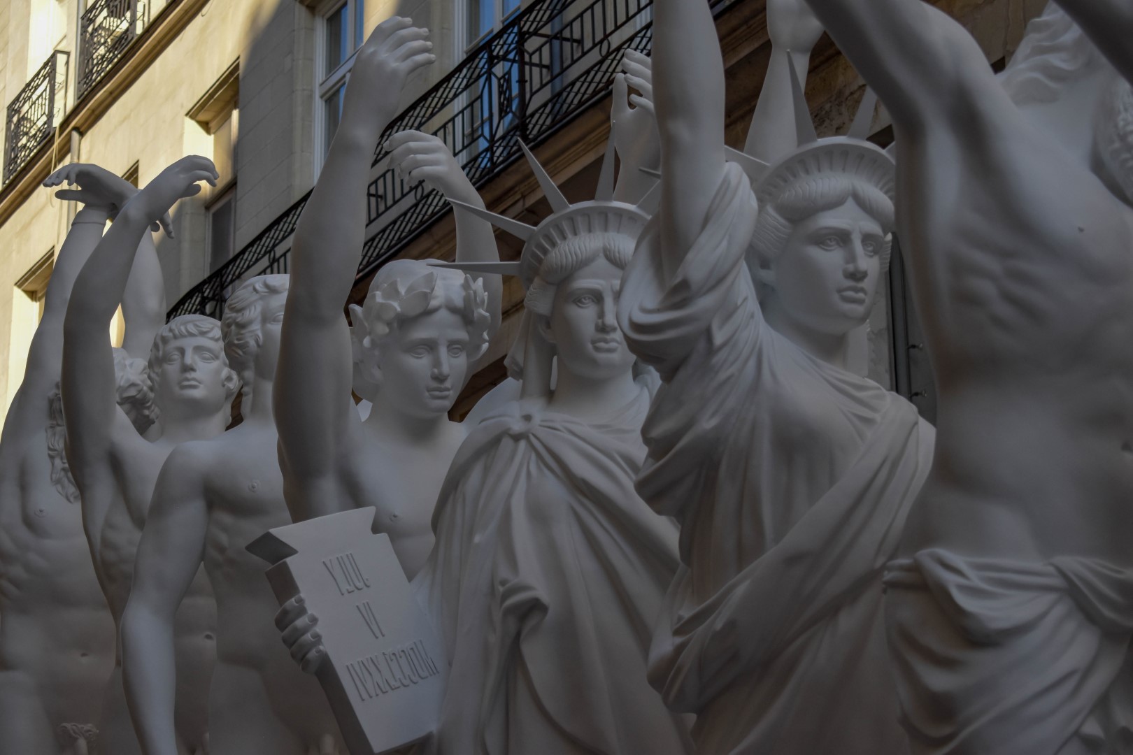European Thousand-Arms Classical Sculpture, Xu Chen, Voyage à Nantes 2023