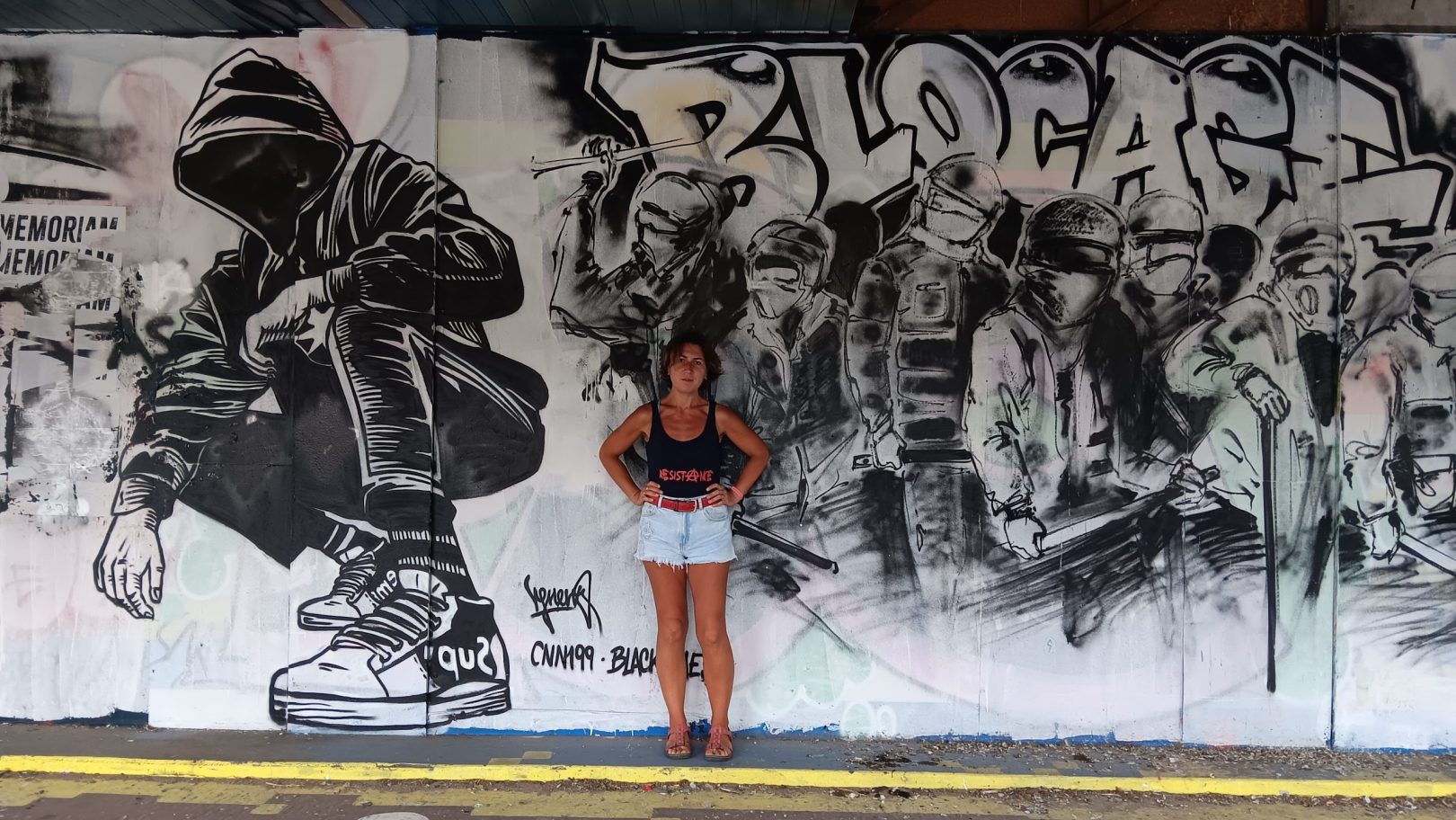 Protest-inspired wall art, 3 Rue Marcel Sembat, Nantes