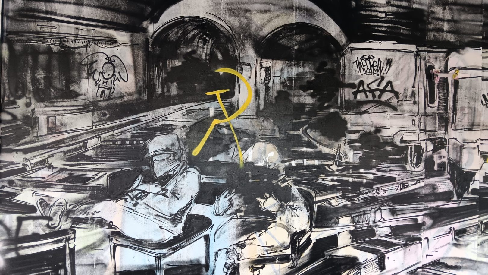 Protest-inspired wall art, 3 Rue Marcel Sembat, Nantes