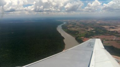 AR 1736 Buenos Aires-Puerto Iguazú, landing in Puerto Iguazú