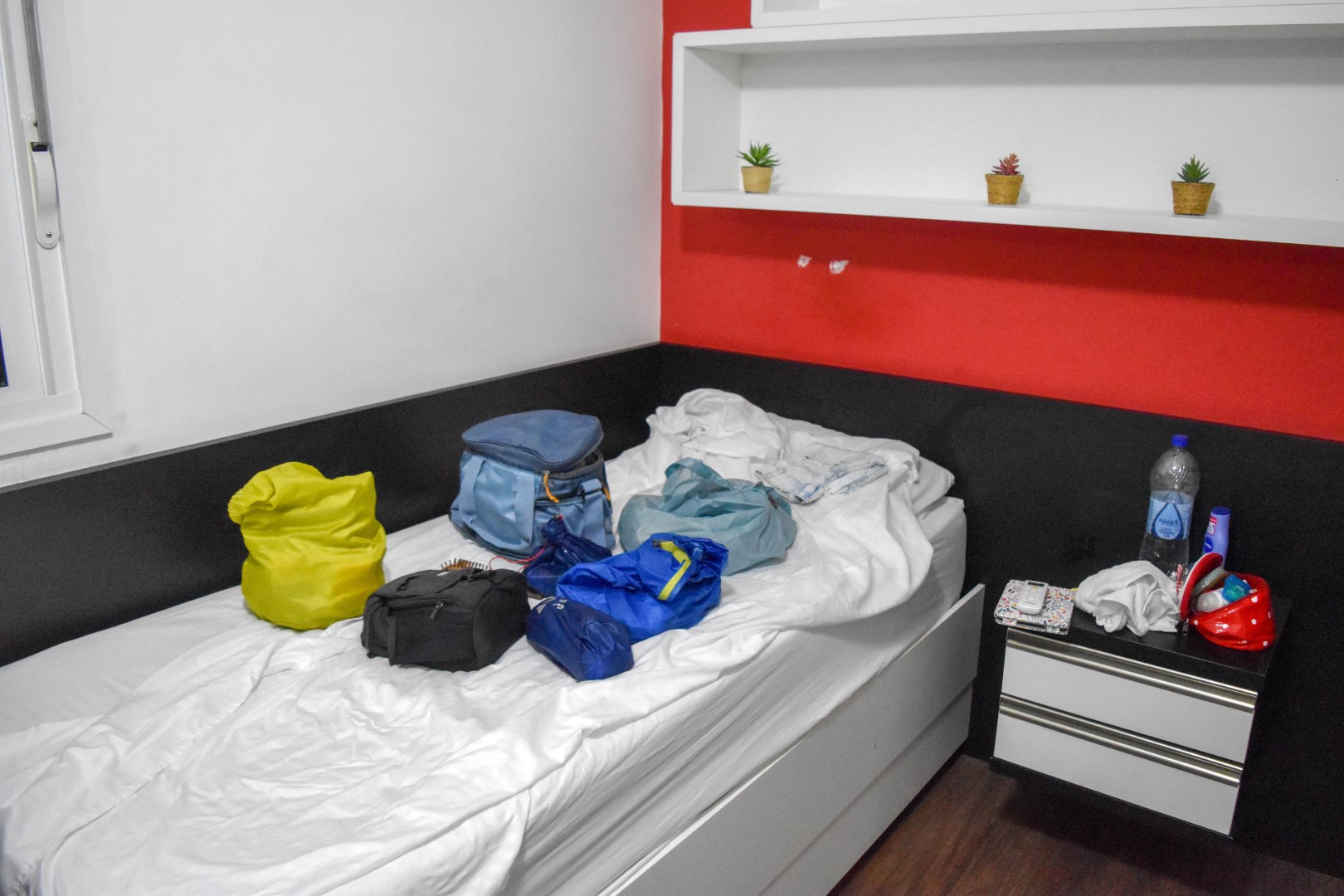 Packing in the third Florianópolis Airbnb