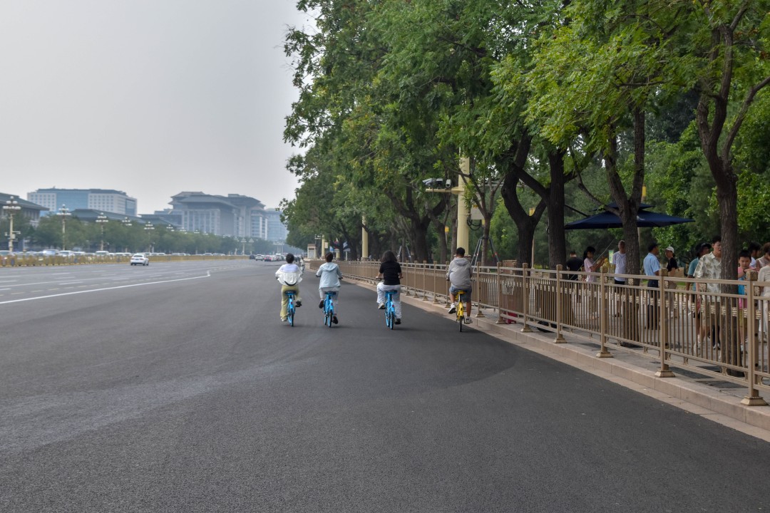 Biking around Tian An Men, on Chang An Jie
