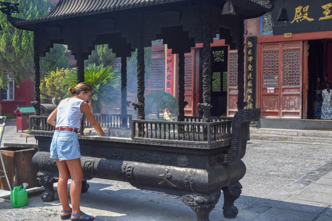 Daxiangguo Temple, 大相国寺, 36 Ziyou Rd West Section, Gulou District, Kaifeng, Kaifeng, Henan, China, 475000