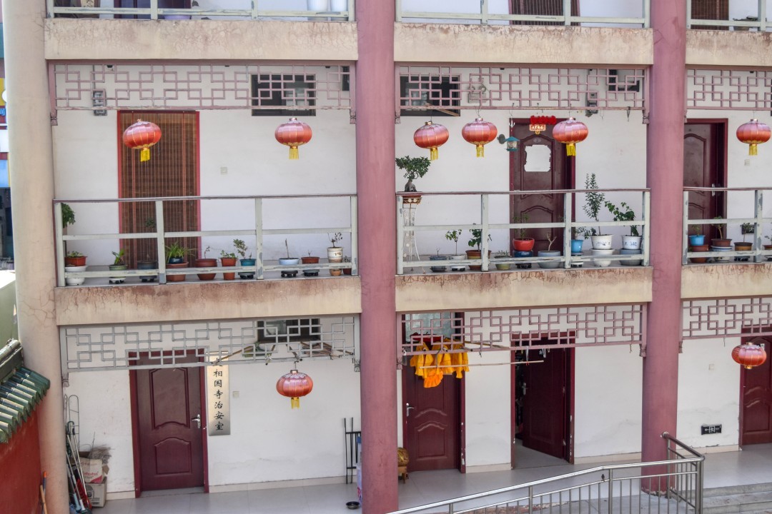 Daxiangguo Temple, 大相国寺, 36 Ziyou Rd West Section, Gulou District, Kaifeng, Kaifeng, Henan, China, 475000