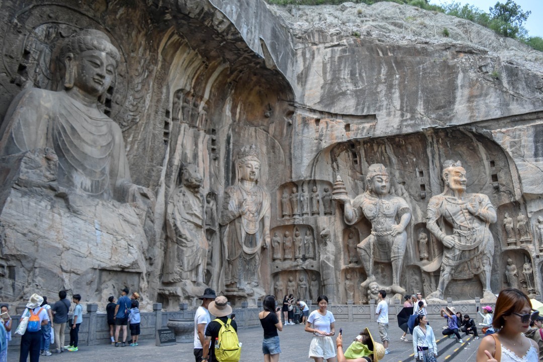 Longmen Grottoes, 龙门石窟, 13 Long Men Zhong Jie, Luolong District, Luoyang, Henan, China, 471023