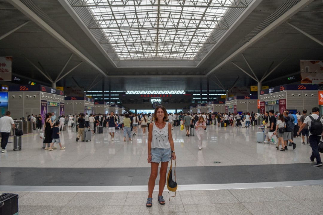 Zhengzhou East Railway Station, 郑州东站, China, Henan, Zhengzhou, Jinshui District, 107 Guo Dao, 107国道附近 邮政编码: 450046