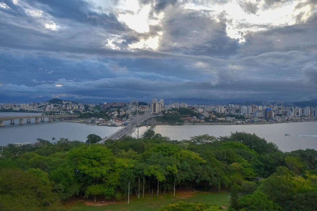 R. Felipe Schmidt, nº 1102 - Centro, Florianópolis - SC, 88010-002