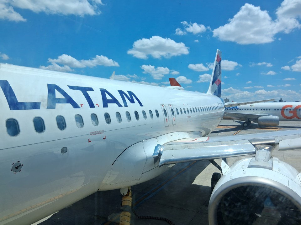 LA4520, CGH to IGU