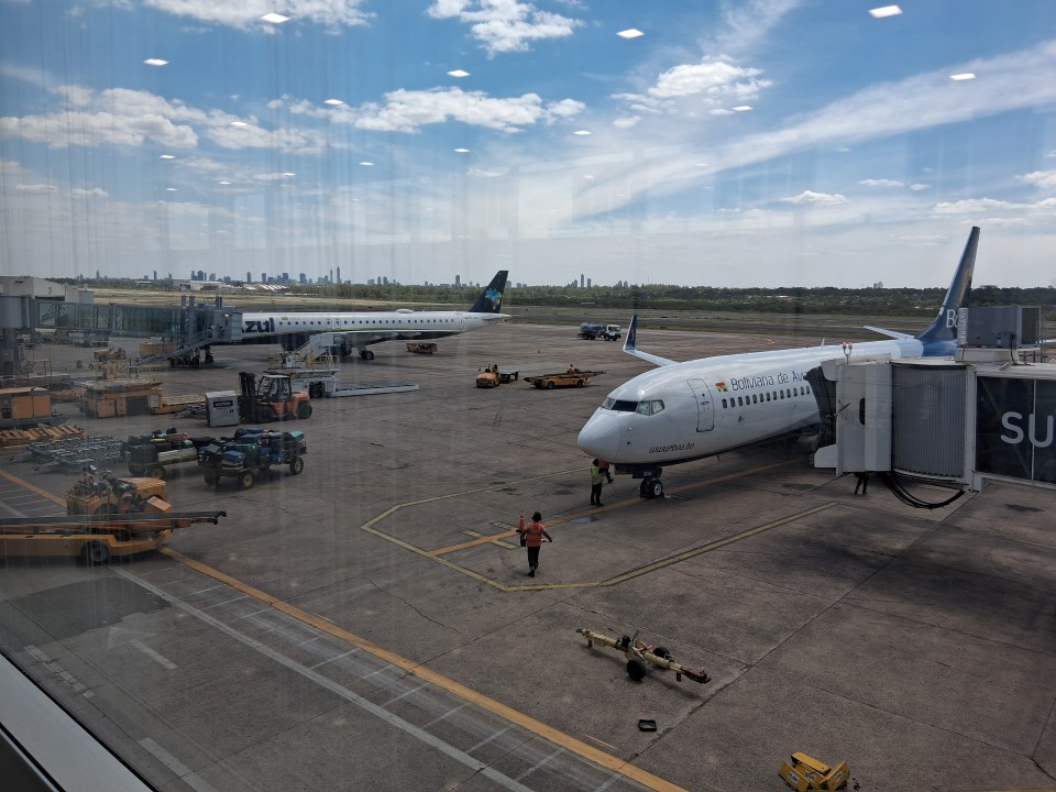 Aeropuerto Internacional Silvio Pettirossi, Autop. Silvio Pettirossi, Luque 110901, Paraguay