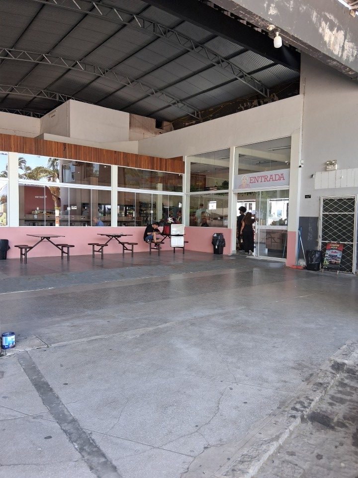 Lunch break between Curitiba and Blumenau