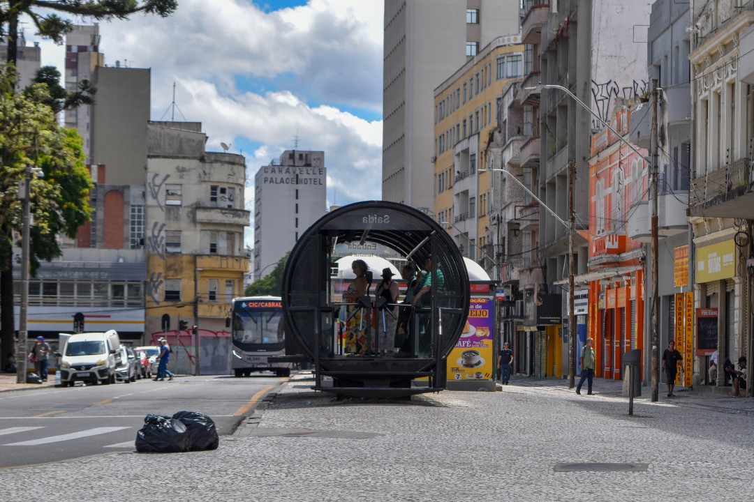 Pça. Tiradentes - Centro, Curitiba - PR, 82590-300