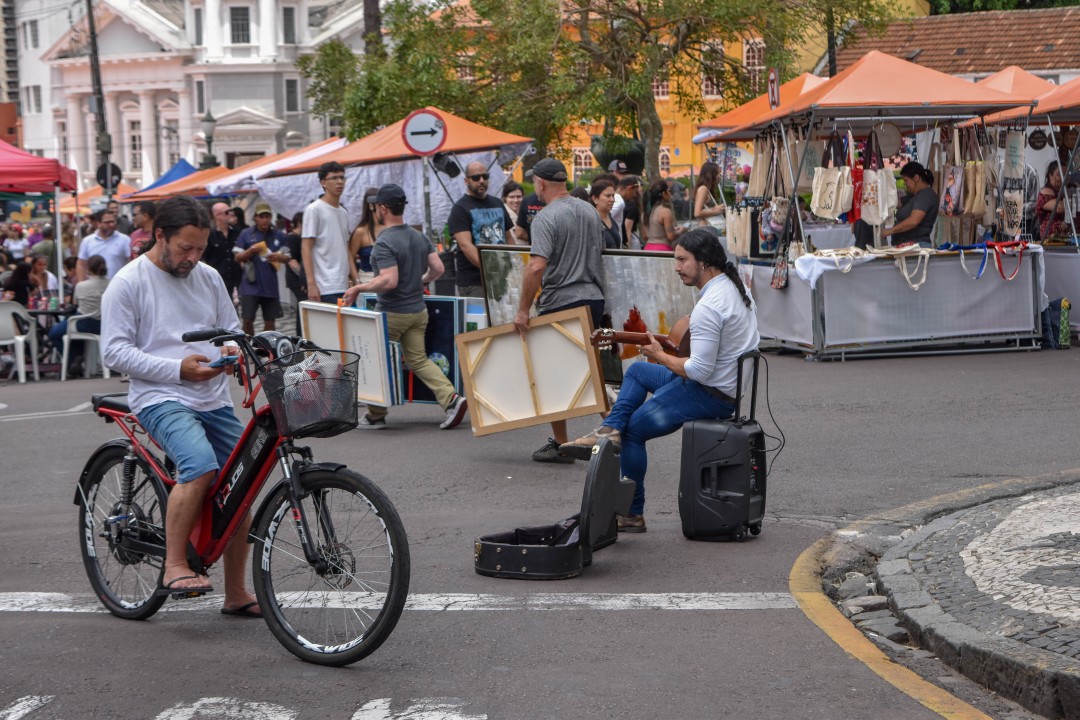 Largo da Ordem, R. José Bonifácio, 33 - Centro, Curitiba - PR, 82510-070