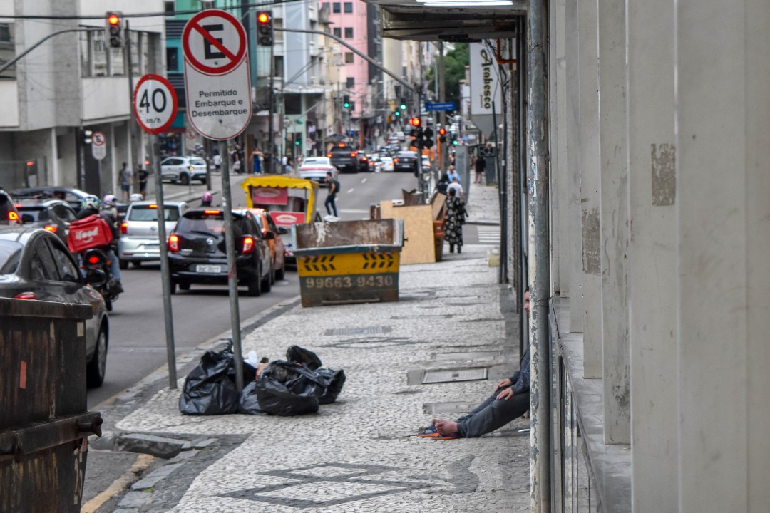 Al. Dr. Muricy - São Francisco, Curitiba - PR, 80020-040