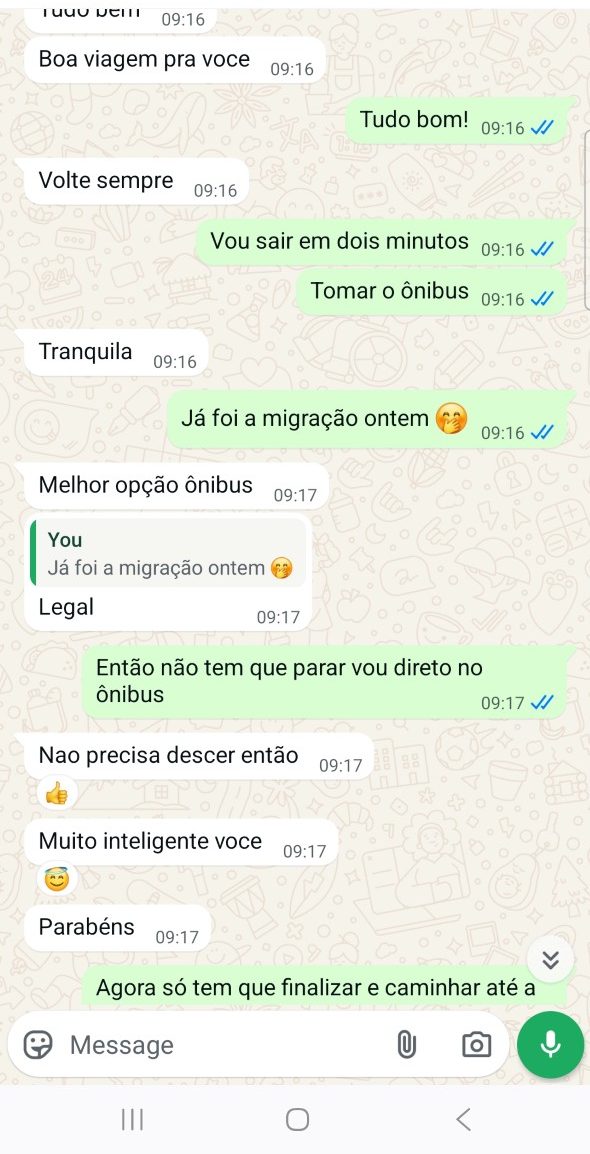 Chatting with my host before leaving my Foz Airbnb