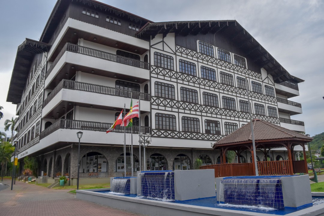 Prefeitura Municipal de Blumenau, Praça Víctor Konder, 02 - Centro, Blumenau - SC, 89010-904