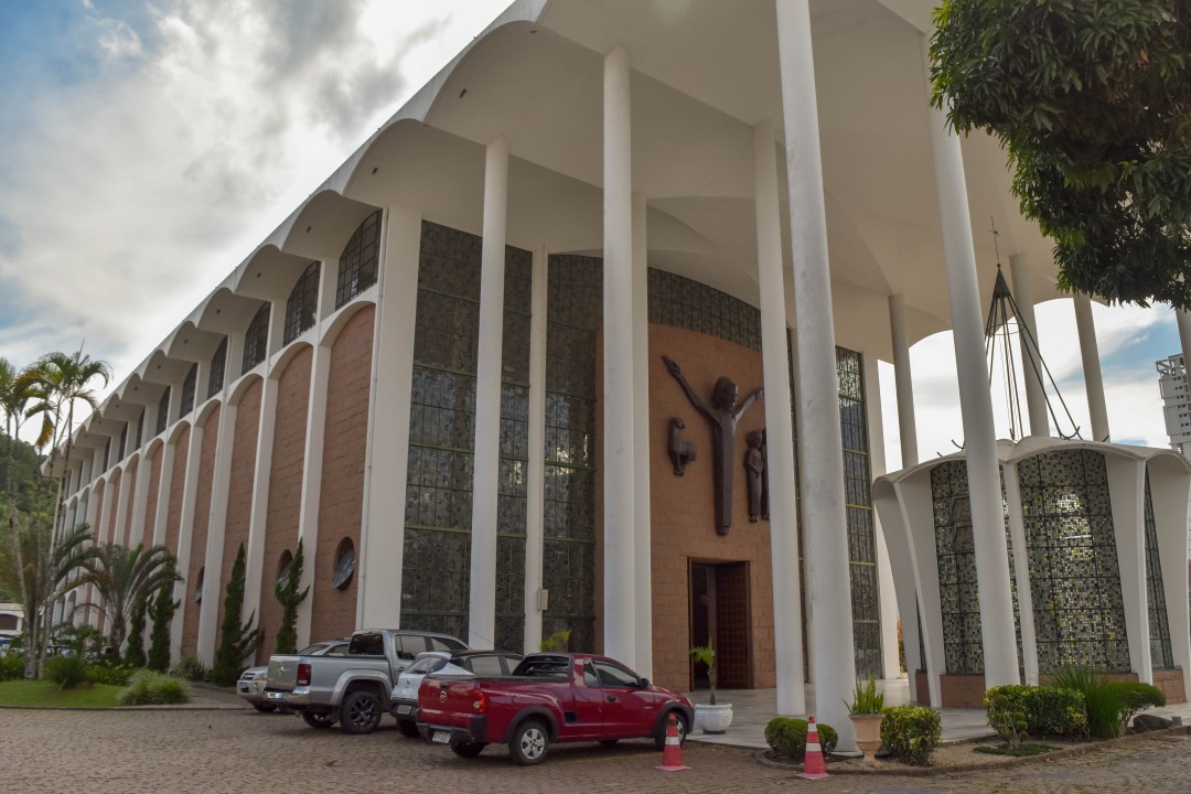 Catedral São Paulo Apóstolo, R. XV de Novembro, 955 - Centro, Blumenau - SC, 89010-003