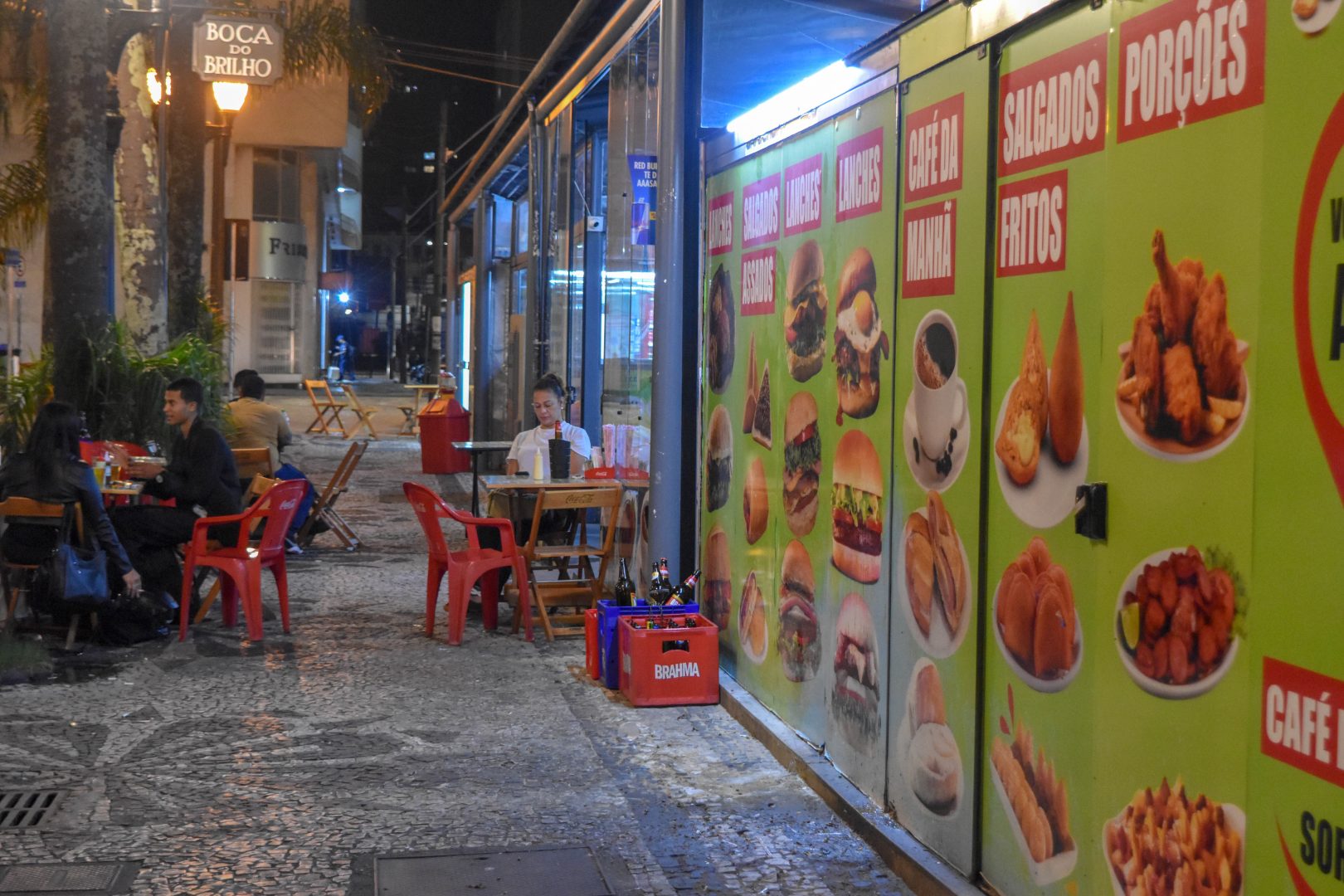 Pça. Tiradentes - Centro, Curitiba - PR, 80020-100