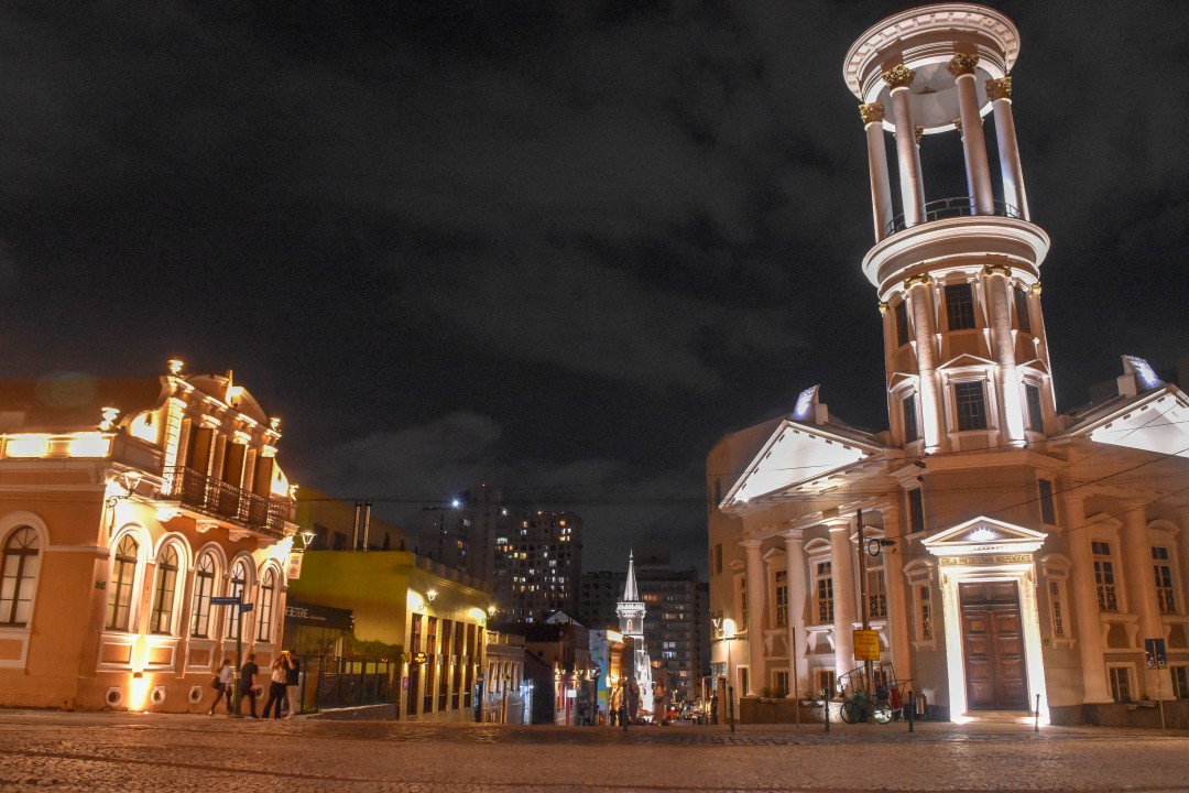 R. Dr. Claudino dos Santos - São Francisco, Curitiba - PR, 80020-170