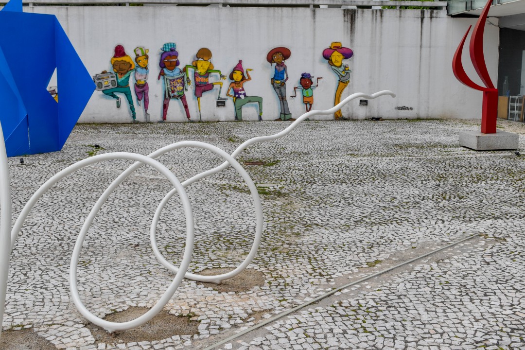 Museu Oscar Niemeyer, R. Mal. Hermes, 999 - Centro Cívico, Curitiba - PR, 80530-230