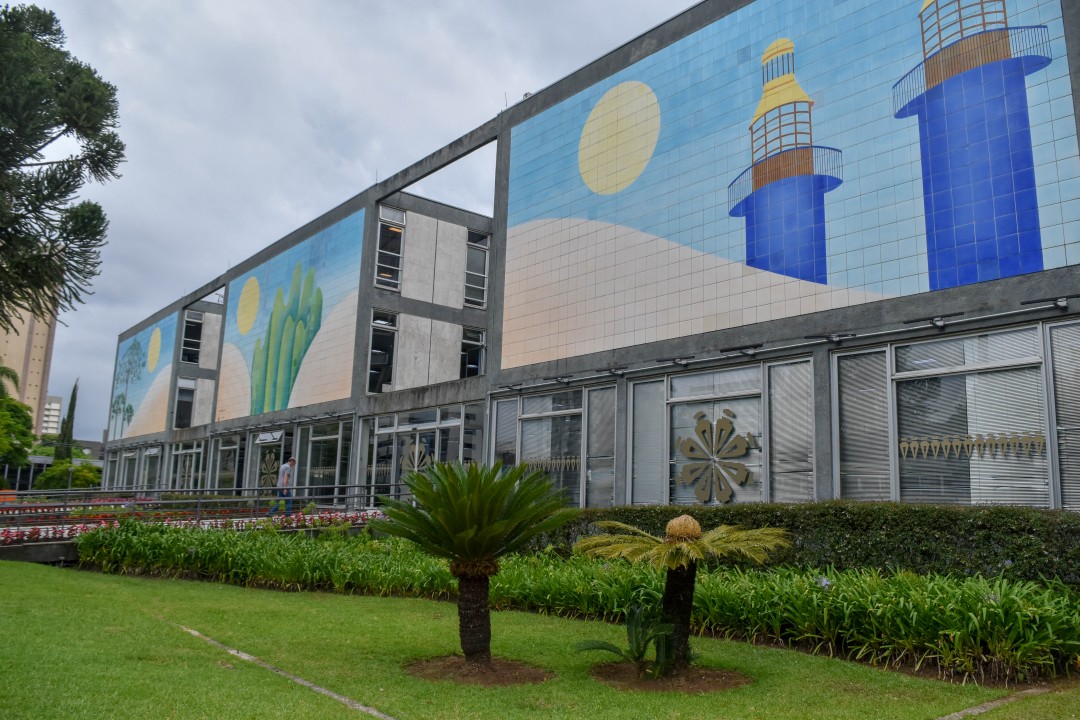 R. Mal. Hermes - Centro Cívico, Curitiba - PR, 80530-230