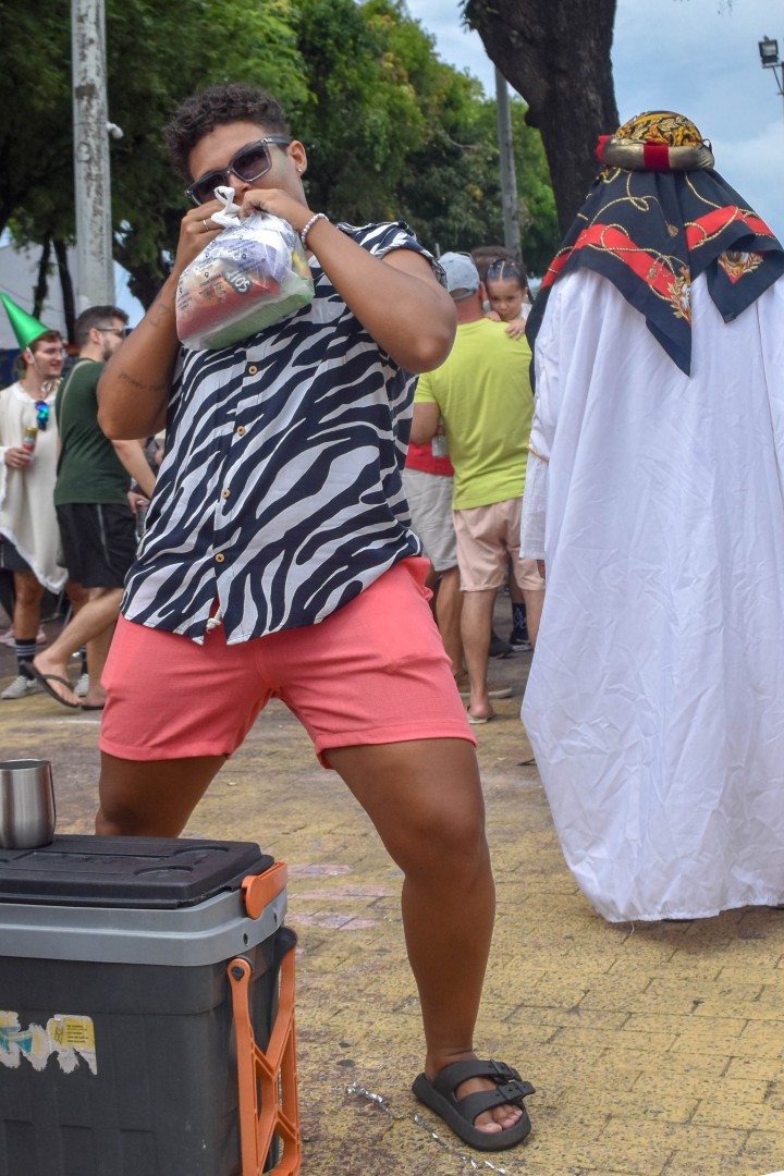 Bloco Unidos da Cachorra, DJ Thalu and Bloco Luxo da Aldeia, Benfica – Praça da Gentilândia, Av. Treze de Maio, S/N - Benfica, Fortaleza - CE, 60040-215