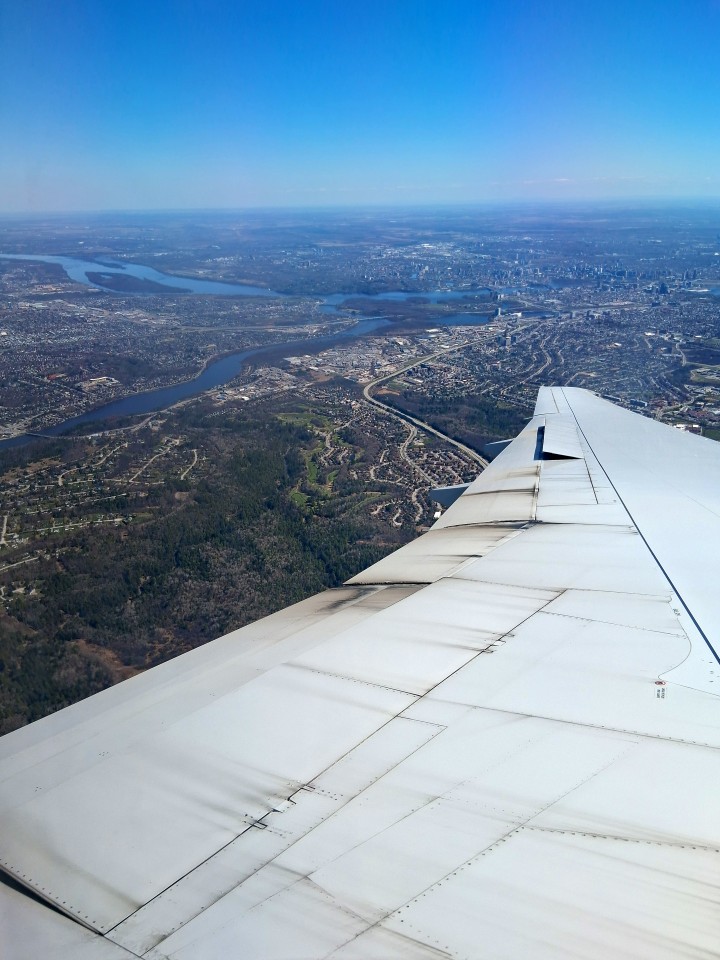AF0328 Paris-Ottawa, landing in Ottawa
