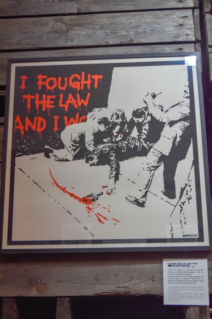 Exposition Banksy, Collégiale Saint-Martin, 23 Rue Saint-Martin, 49000 Angers