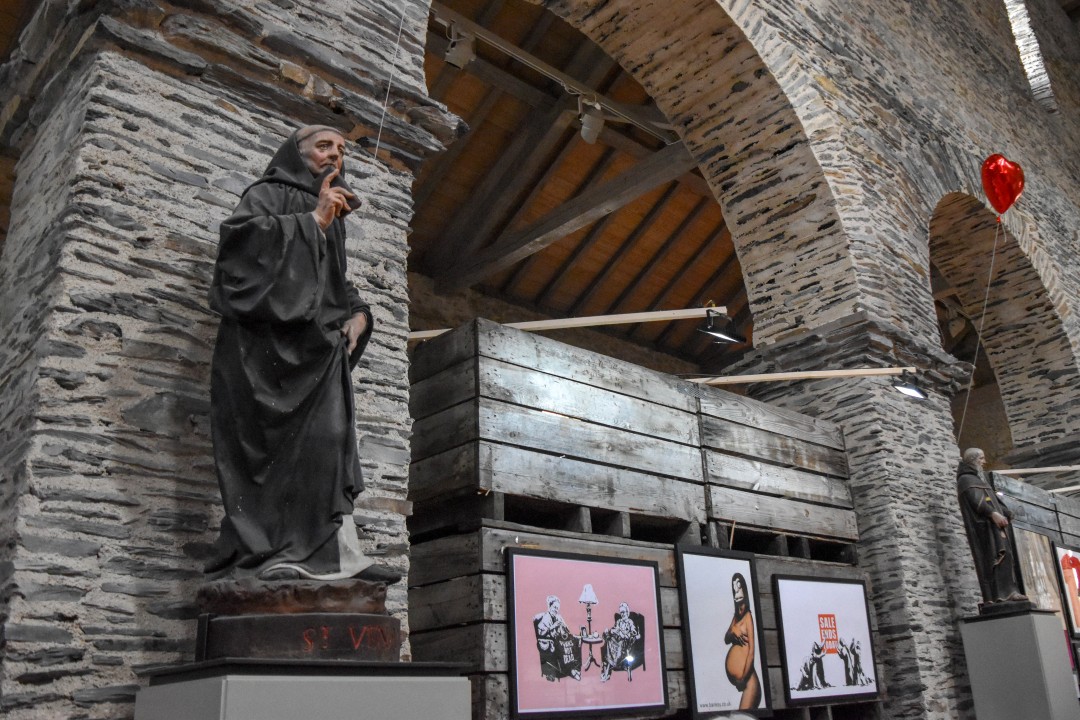 Exposition Banksy, Collégiale Saint-Martin, 23 Rue Saint-Martin, 49000 Angers