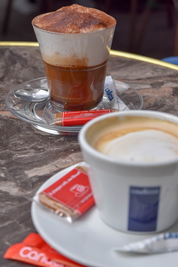 La Grappe d'Or, 3 Pl. Mondain Chanlouineau, 49100 Angers