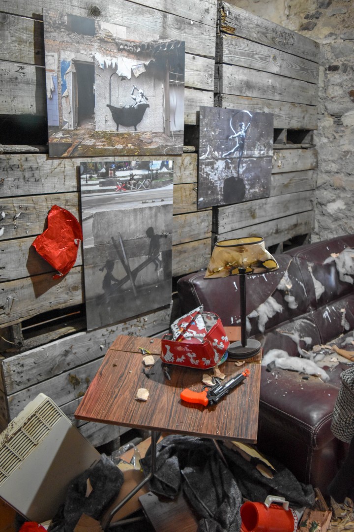 Exposition Banksy, Collégiale Saint-Martin, 23 Rue Saint-Martin, 49000 Angers