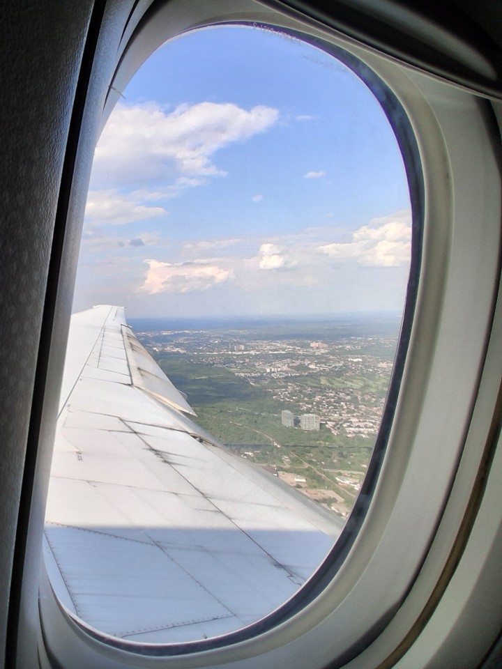 AF327 YOW to CDG