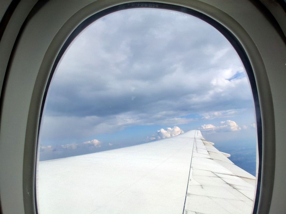 AF327 YOW to CDG