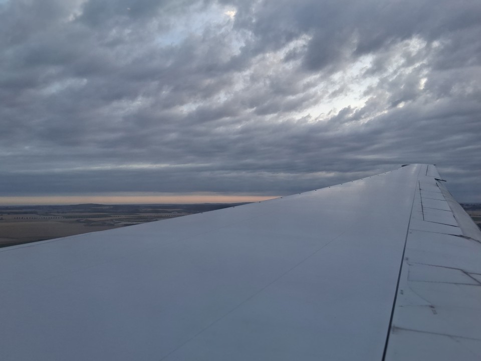 AF327 YOW to CDG