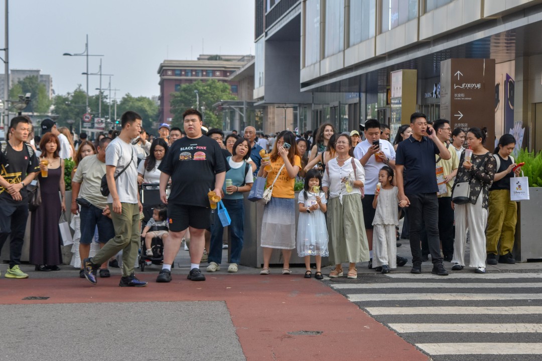 Wangfujing Pedestrian Street, 王府井步行街, Dongcheng, Beijing, China, 100006