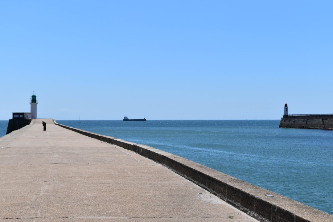 La Petite Jetée et le Phare des Sables, Prom. Wilson, 85100 Les Sables-d'Olonne
