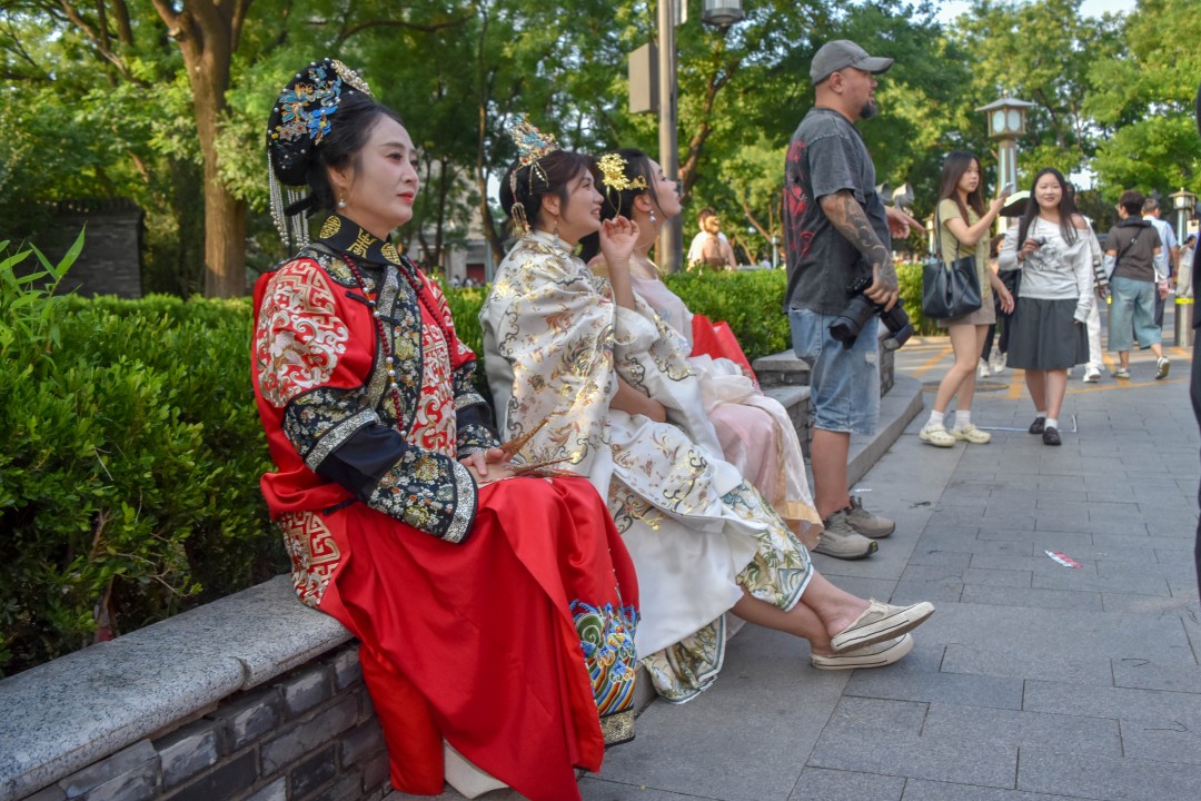 Gulou (鼓楼), Dongcheng District, Beijing, China