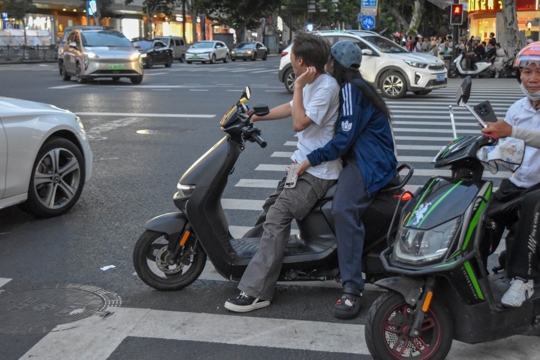 Guangdong Road (广东路) & Zhongshanlou (中山楼), Gulou District, Nanjing, Jiangsu, China