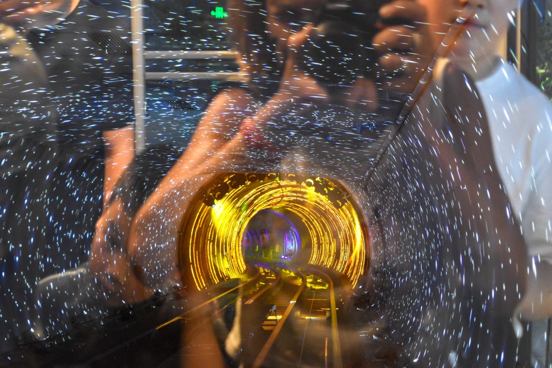 Bund Sightseeing Tunnel 外滩观光隧道 (Wàitān Guānguāng Suìdào) — Huangpu District / Pudong area, Shanghai, Shanghai Municipality, China