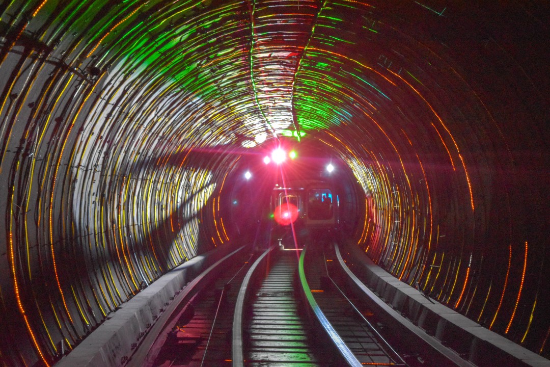 Bund Sightseeing Tunnel 外滩观光隧道 (Wàitān Guānguāng Suìdào) — Huangpu District / Pudong area, Shanghai, Shanghai Municipality, China