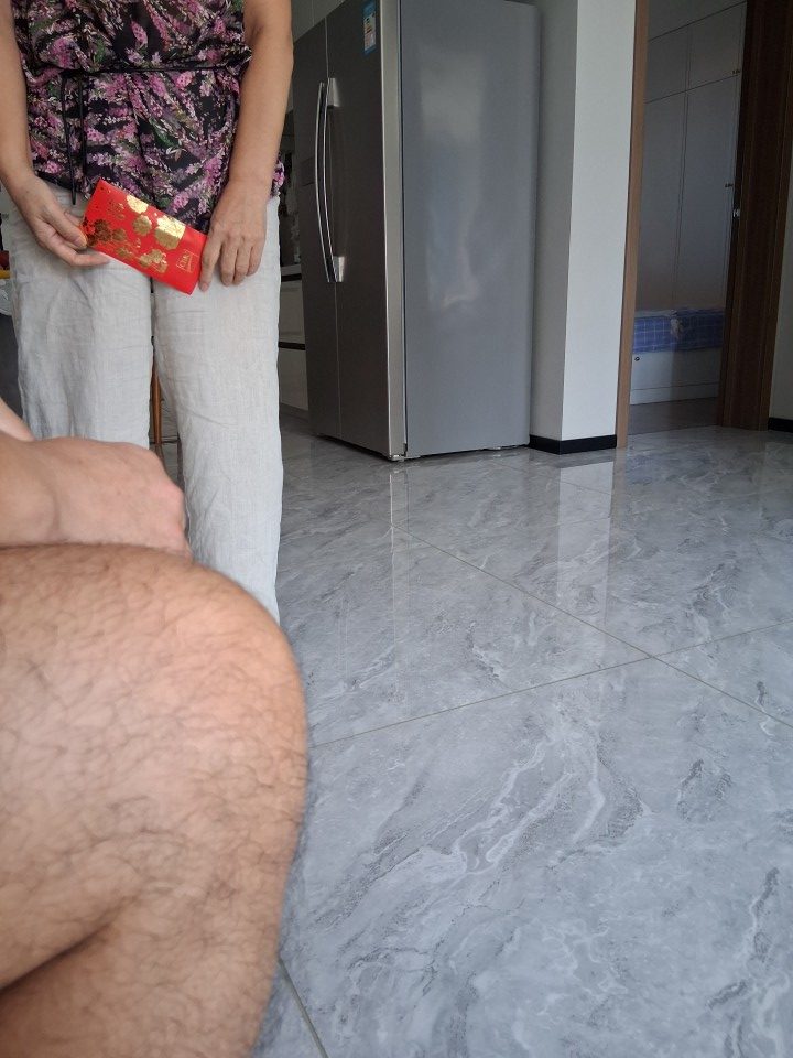 Meet the family, the great hongbao battle (红包大战)