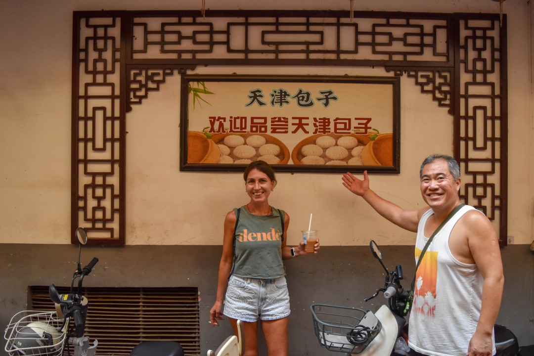 The side alley with Tianjin baozi off Heping Lu Pedestrian Street (和平路步行街), Heping District, Tianjin, China