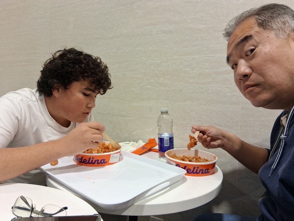 Quick dinner on Sainte-Catherine Street before the concert — Oct. 3, 2026, Montreal, Quebec, Canada
